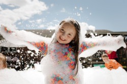 499671267 4056900474585798 55603 1753904464 1 Hour Foam Party Experience